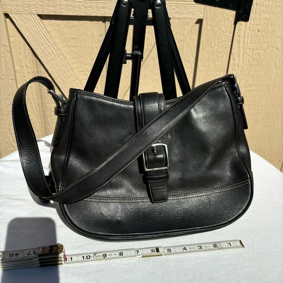 Black Leather Buckle Flap Zipper Shoulder Bag - Picture 13 of 16
